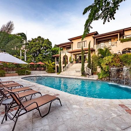 Hotel Villa Therese ポルトープランス エクステリア 写真