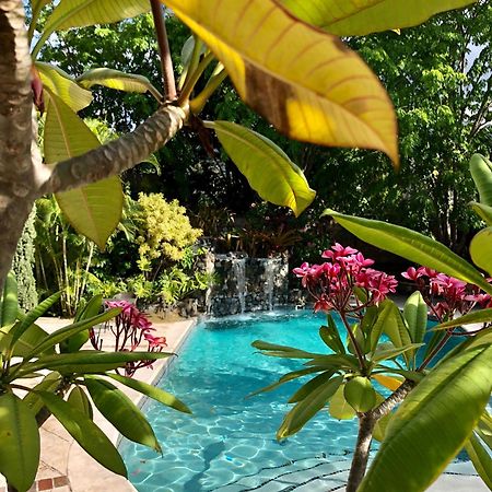 Hotel Villa Therese ポルトープランス エクステリア 写真