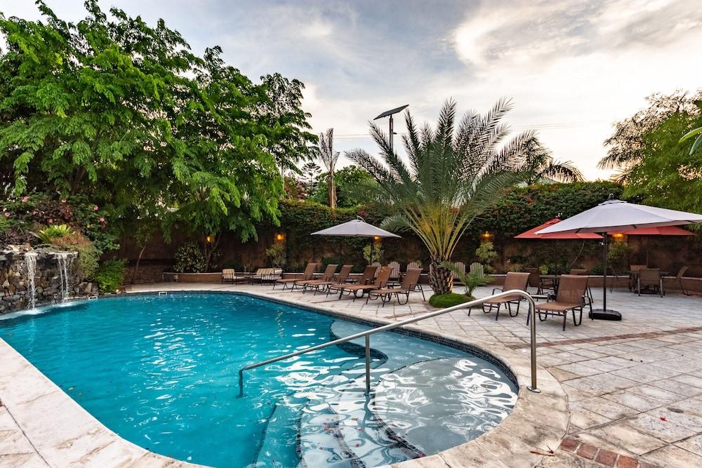 Hotel Villa Therese ポルトープランス エクステリア 写真