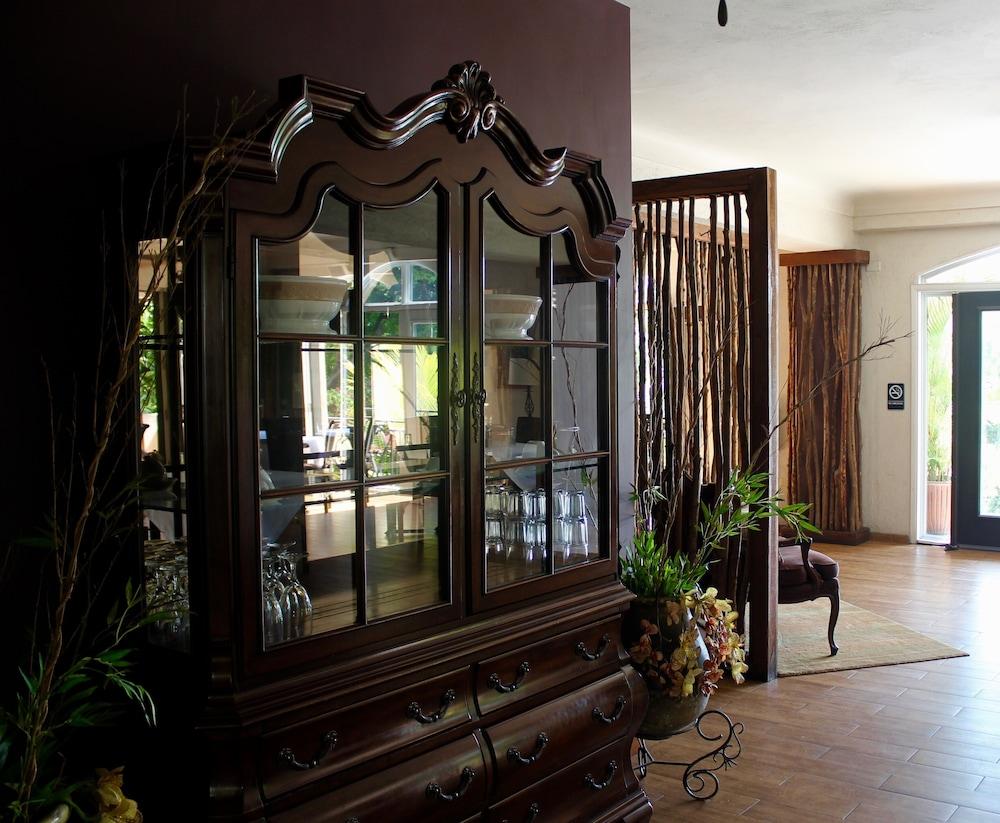 Hotel Villa Therese ポルトープランス エクステリア 写真